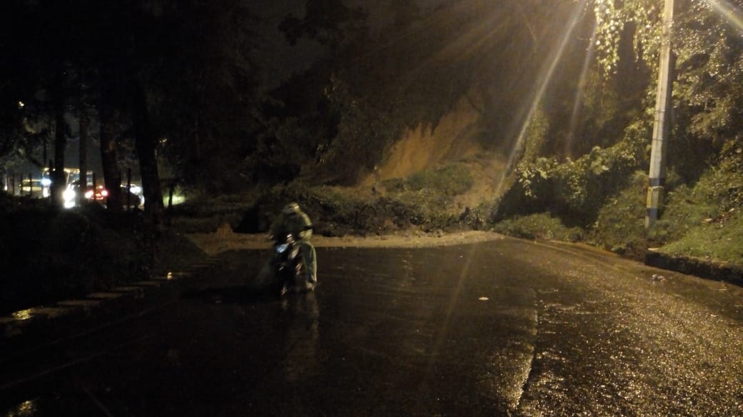 Derrumbe en el corregimiento Santa Elena de Medellín