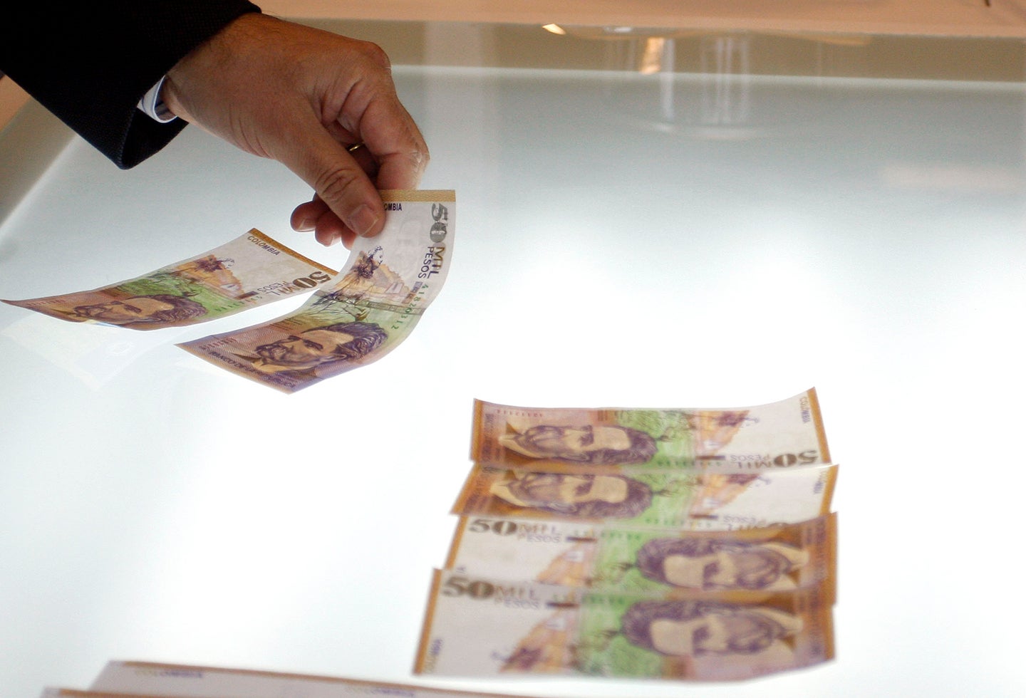 Capturaron en Guarne a tres hombres por portar billetes falsos de $50.mil pesos