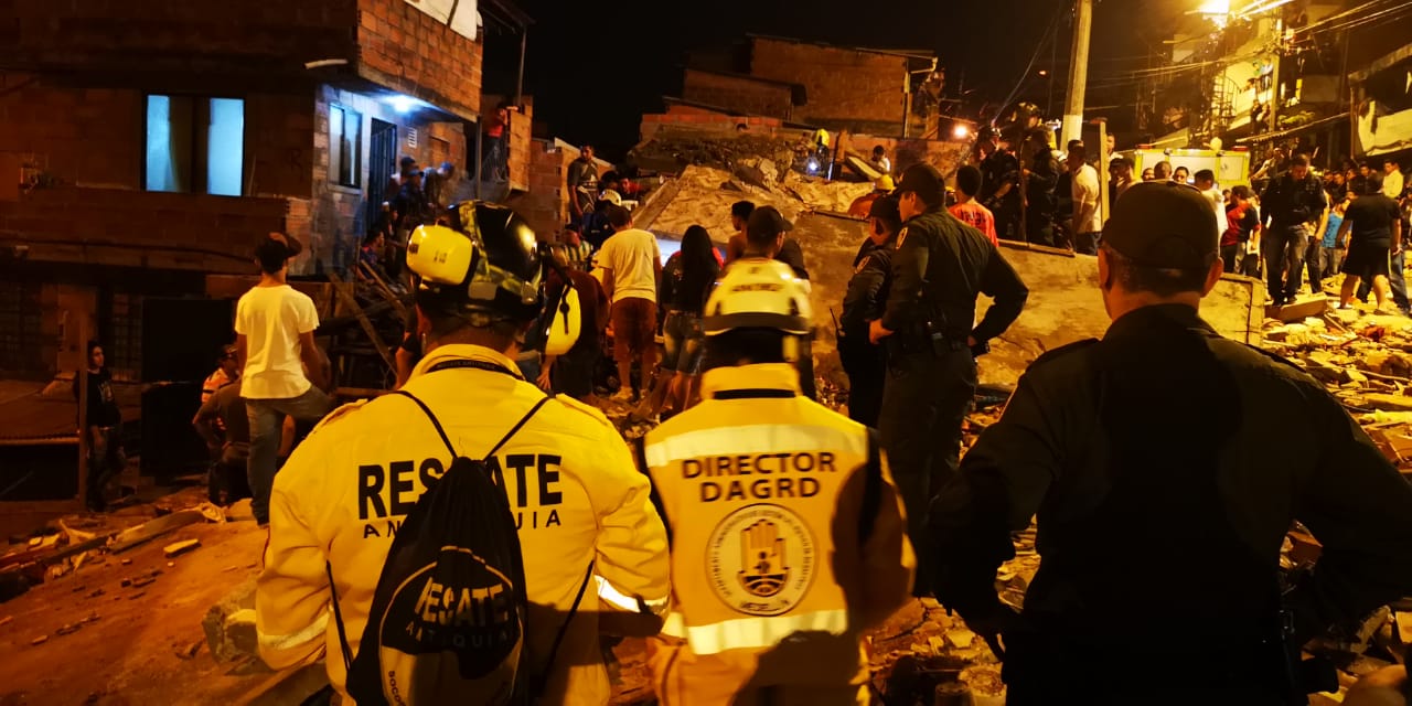 Ya son tres las personas muertas en el colapsó de vivienda en el barrio Santander