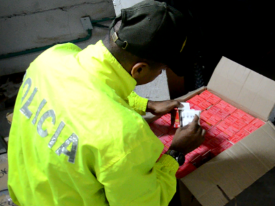 Decomisaron varias cajas con medicamento en mal estado en Medellín
