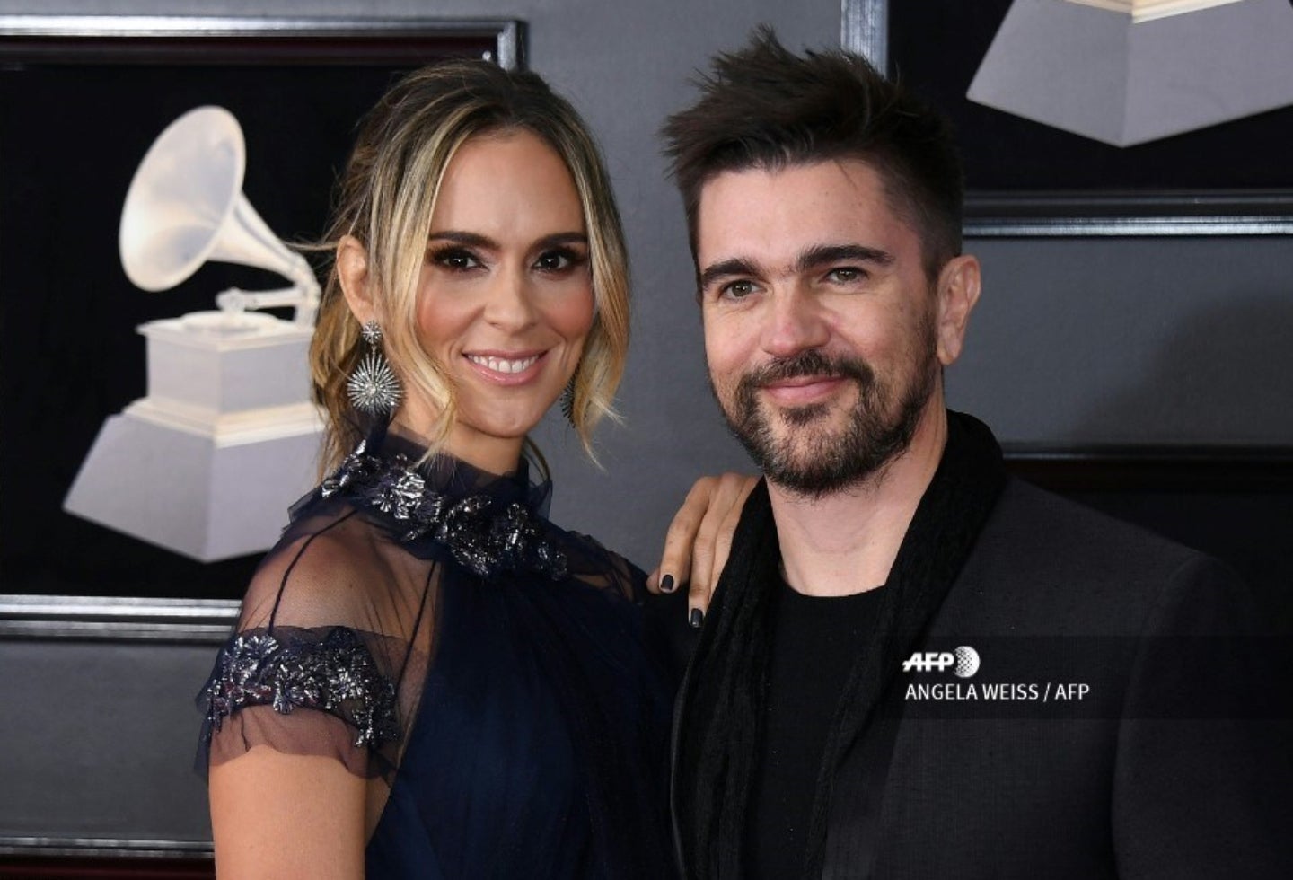 Juanes y Karen Martínez