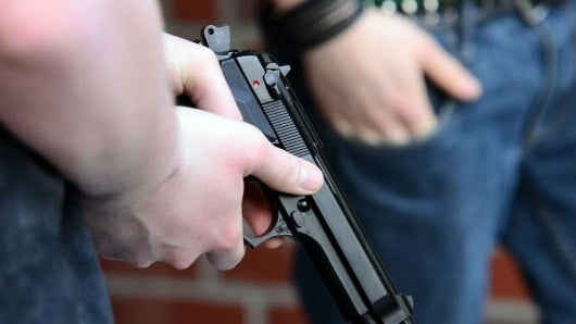 Escolta le pegó un tiro a un presunto ladrón que pretendía atracarlo en Bello