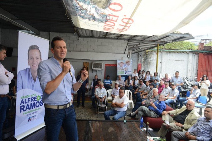 Alfredo Ramos Maya, durante sus eventos de campaña.