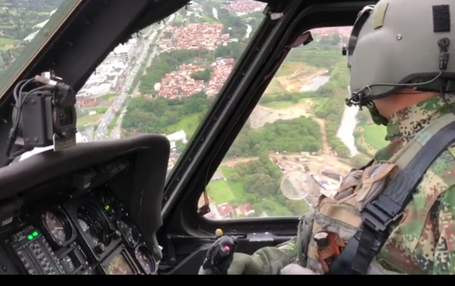 Con aeronaves, el ejército realiza sobrevuelos en la jornada electoral