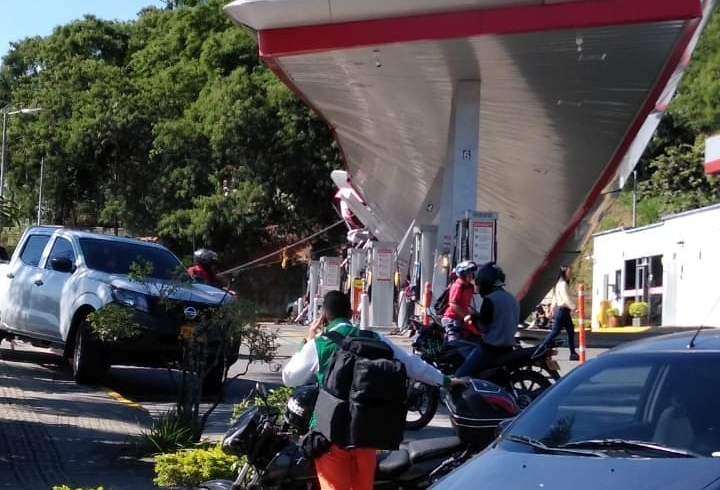 Siete personas lesionadas con caída de cable de picacho