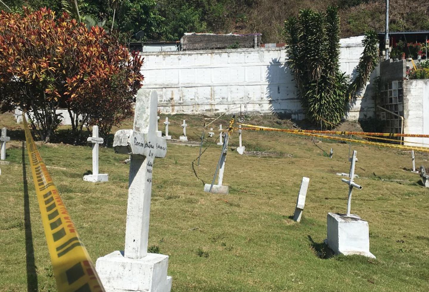Han sido los mismos campesinos y agricultores de Dabeiba quienes han ayudado con las excavaciones en el cementerio Las Mercedes.
