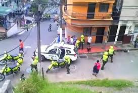 Por no bajar el volumen de la música mataron a un hombre dentro de un inquilinato en el centro de Medellín