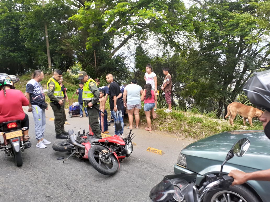 Dos muertos dejó colisión de motos en vía de Mutatá