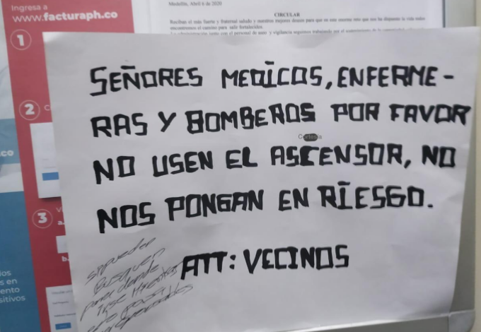 Discriminaron a personal médico en urbanización en Medellín