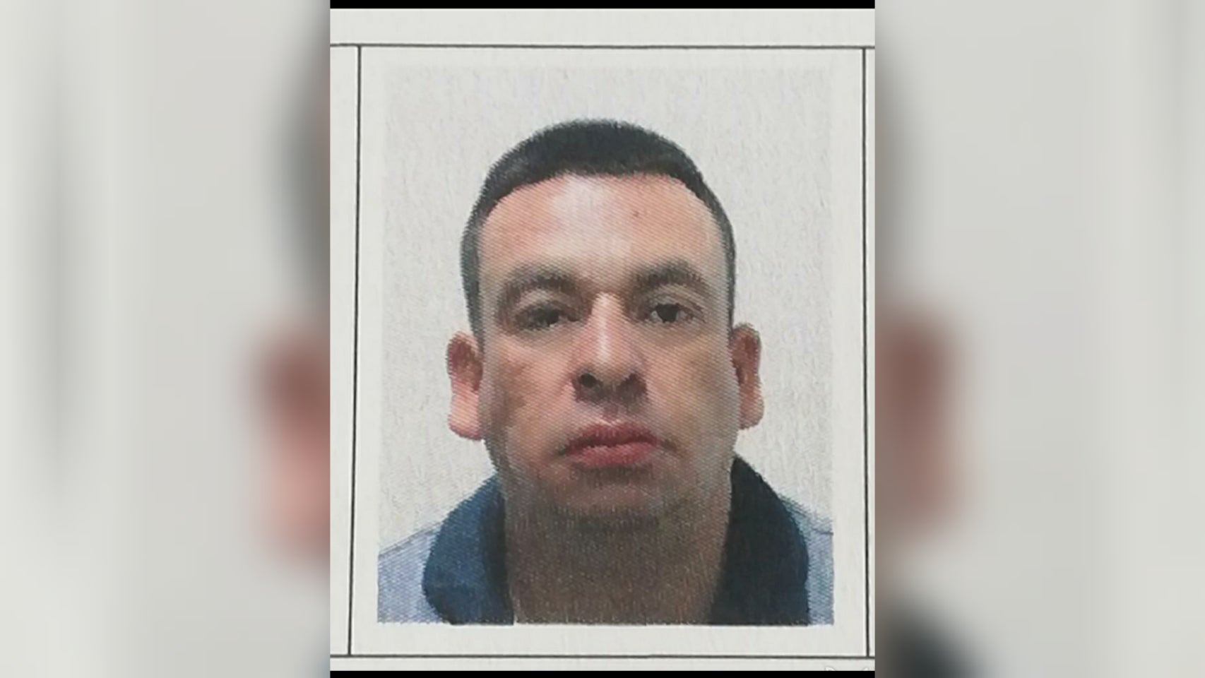 La mujer que es madre de tres niños recibió varios palazos en su casa de Medellín.