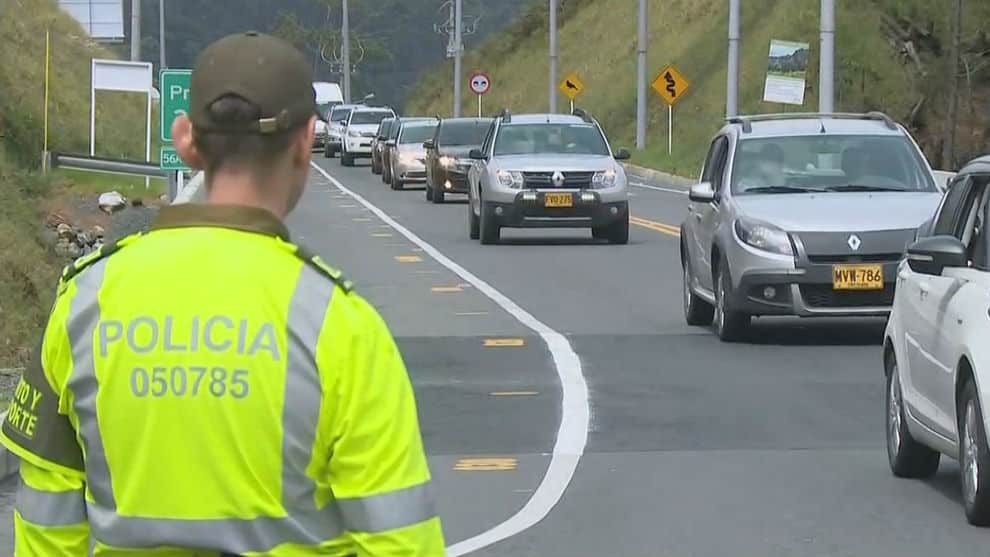 Para evitar el turismo de Semana Santa, la policía destinó 500 policías en las carreteras de Antioquia