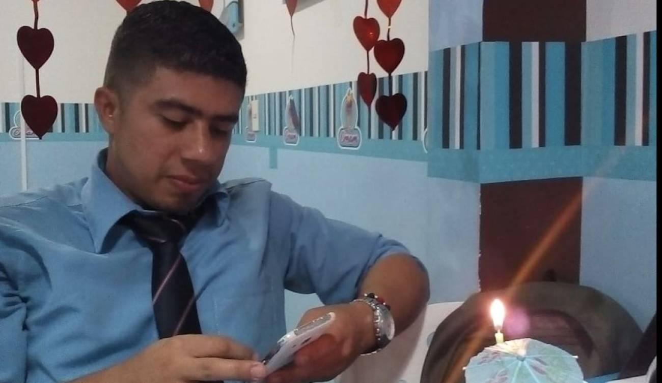 La víctima adelantaba procesos de reincorporación en la capital antioqueña.