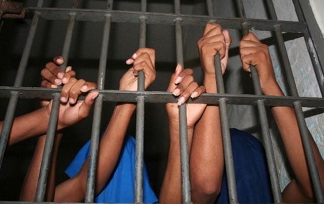 Los hechos ocurrieron en el barrio La Sierra cuando el docente visitaba a una amiga de la universidad.