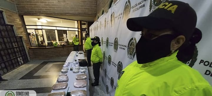 Les quitaron a los combos de Medellín 240 kilos de droga