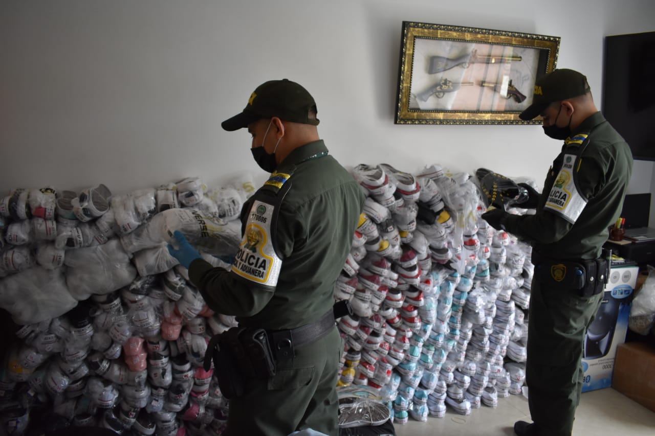 Esta mercancía era vendida de manera ilegal a través de la redes sociales.