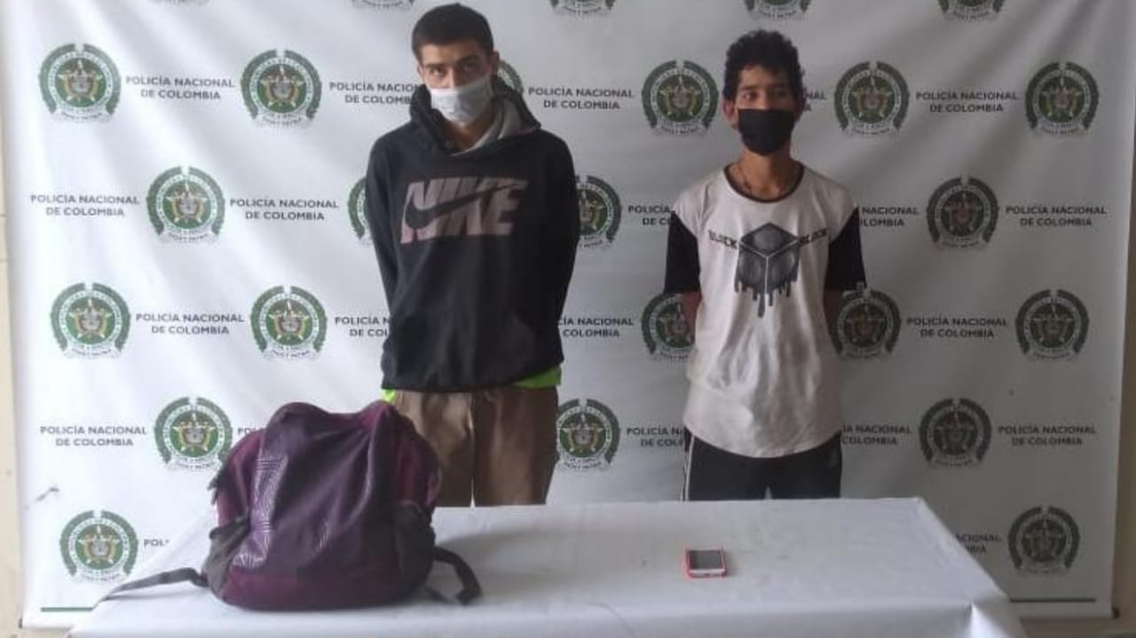El capturado horas antes había hurtado en compañía de otra persona, las pertenencias a un mujer en Itagüí.
