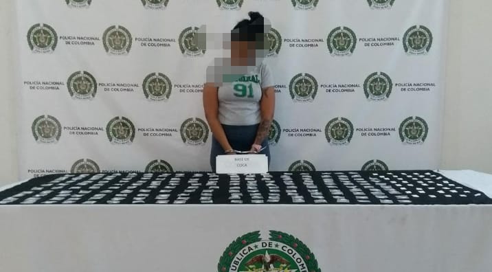 Cogieron a venezolana con 200 papeletas de droga en Medellín