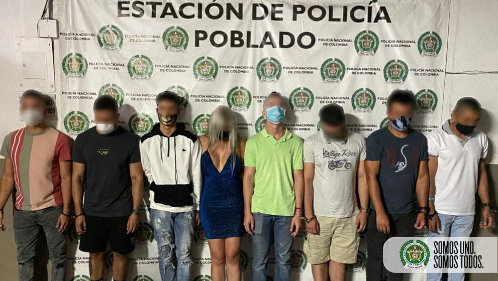 Los capturados corresponden a siete hombres y una mujer de nacionalidad venezolana.