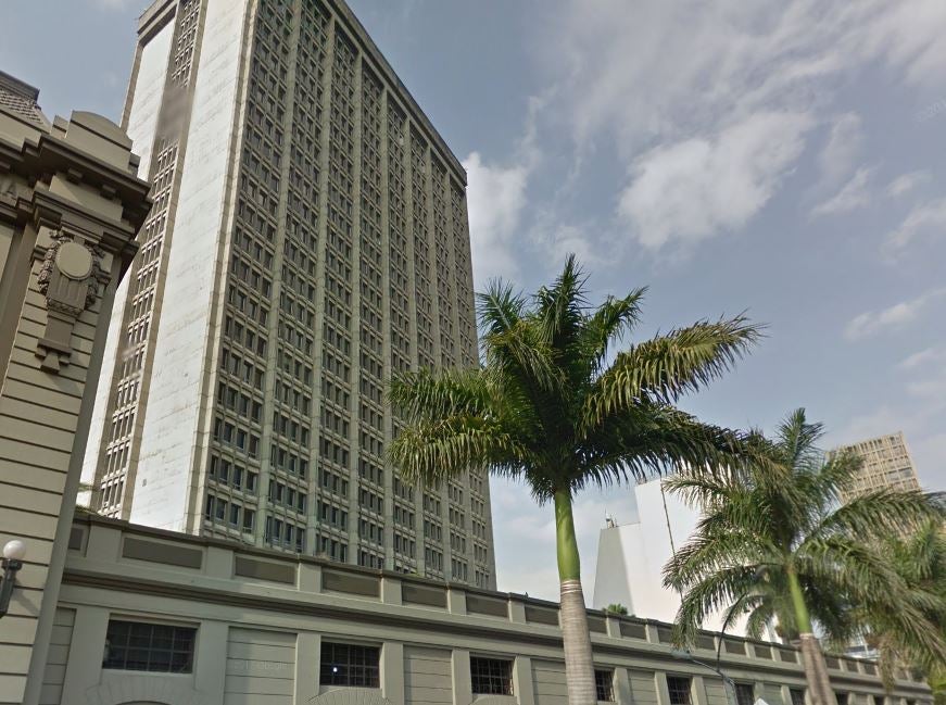 Los usuarios solo pueden ingresar con cita previa y en casos excepcionales.