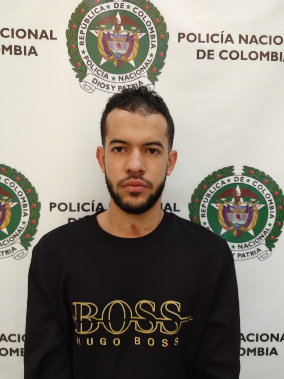 Se metieron al rancho de alias “Piñita” por el homicidio de un joven en Medellín