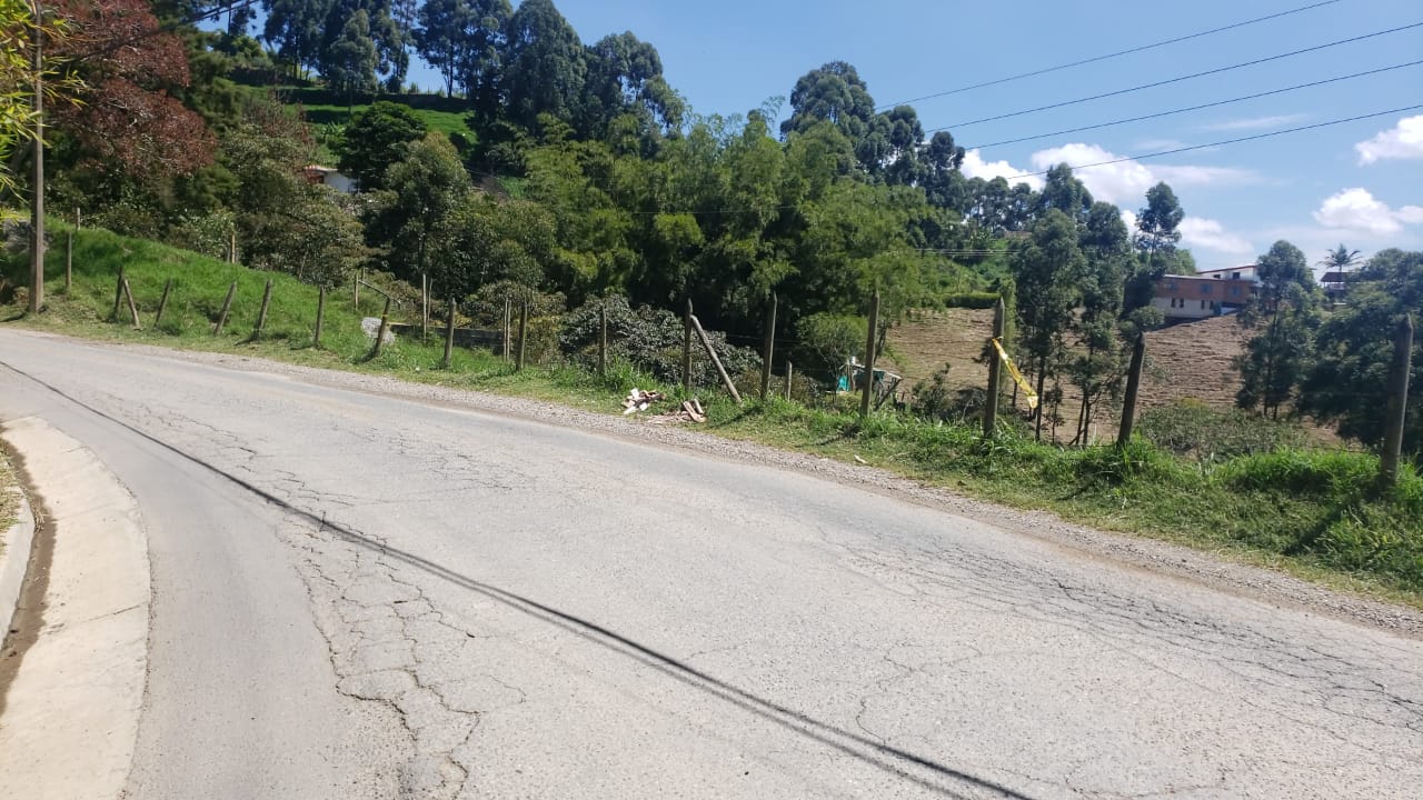 Sitio donde asesinaron a una mujer en Medellín