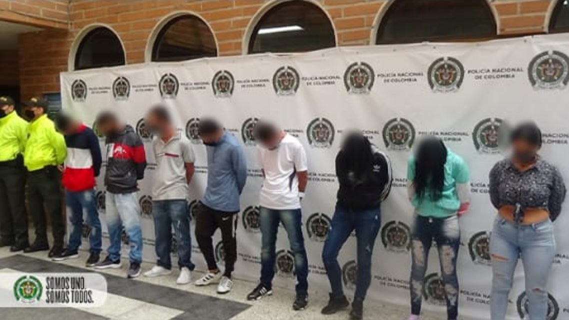 Entre los detenidos se encuentra una mujer embarazada y su cabecilla “cari cortado” con mas de 25 anotaciones por hurto.