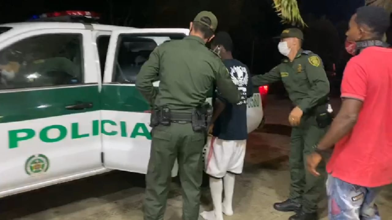 El ciudadano habría sido arrojado por integrantes de grupos delincuenciales.