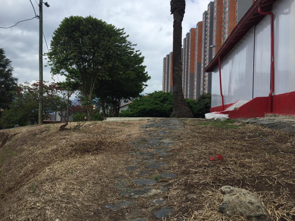 Investigan crimen de un joven de 26 años en el barrio Robledo Pajarito de Medellín