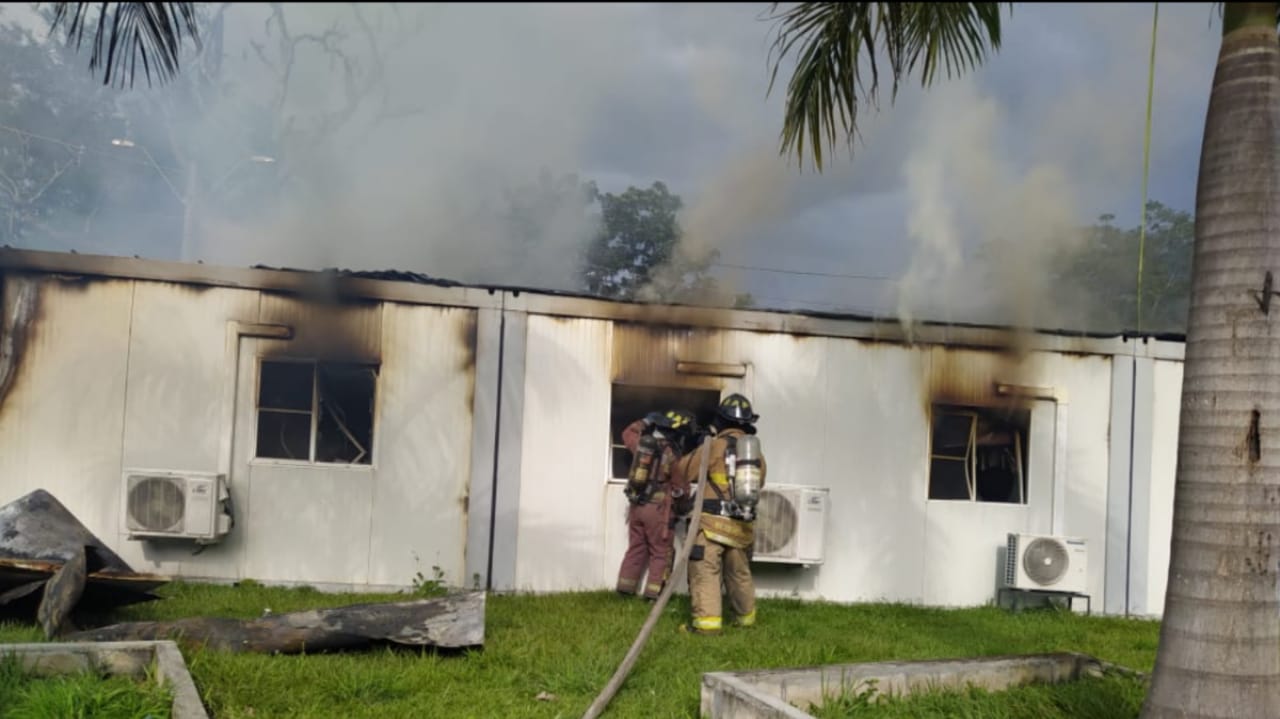 La conflagración no dejó personas lesionadas.