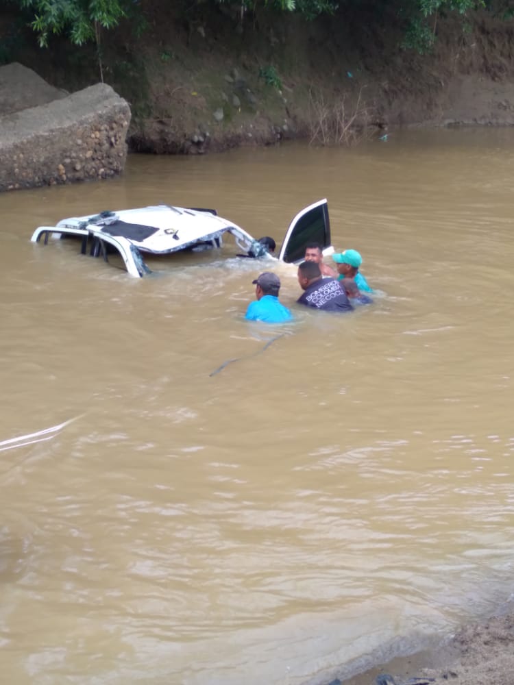Colapso de un puente colgante dejó cinco personas muertas en Necoclí, Antioquia