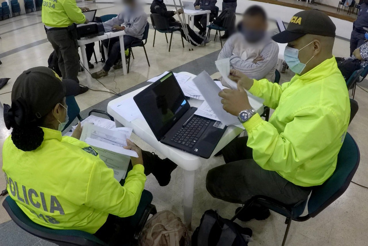 ¿Por qué las bandas criminales de Bello acaparan el comercio de droga en otros municipios?