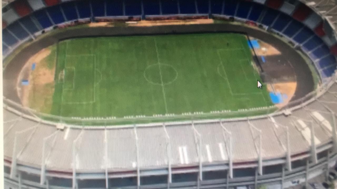 Indignación por público en palcos