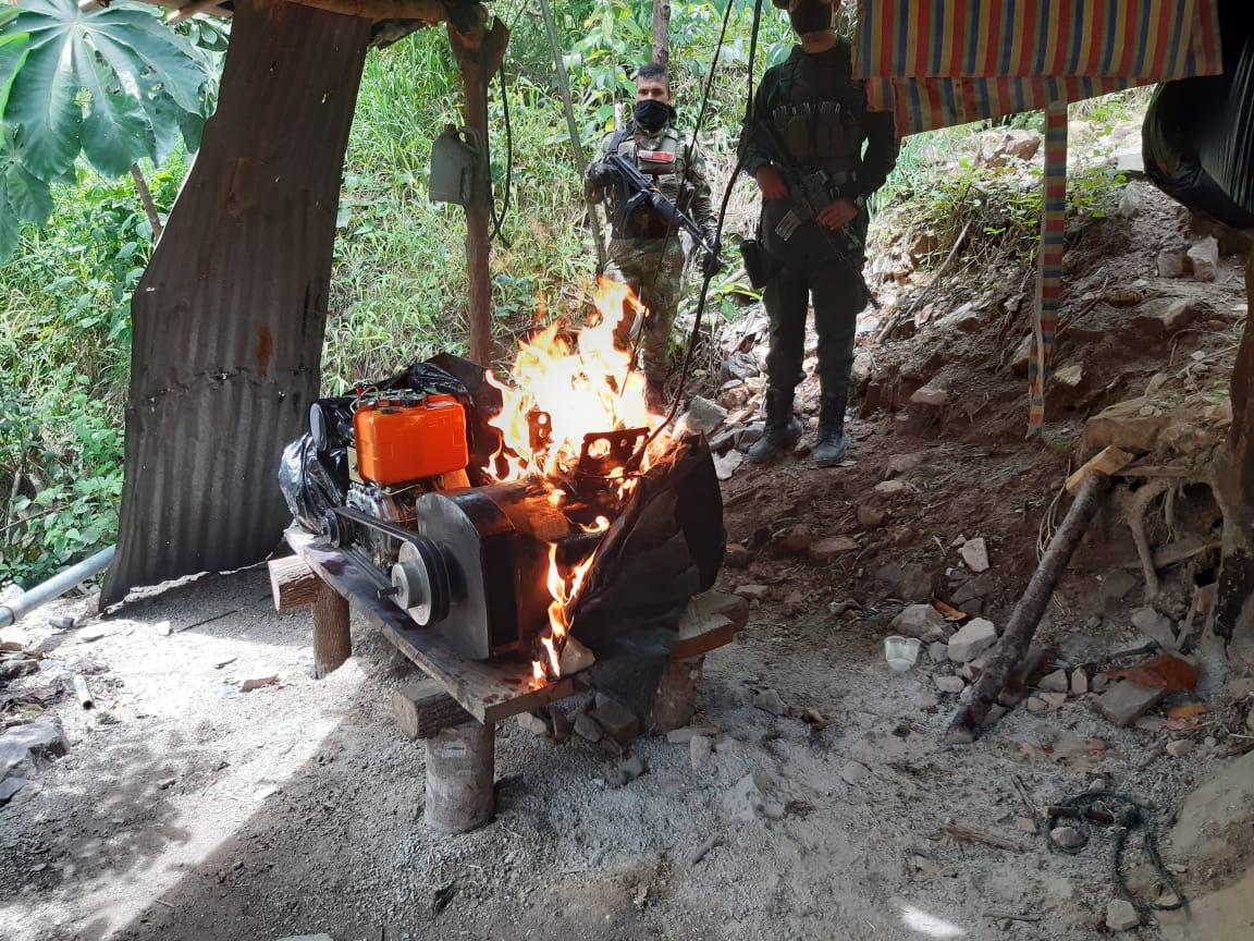 Capturan a 23 personas por minería ilegal en San Roque, Antioquia