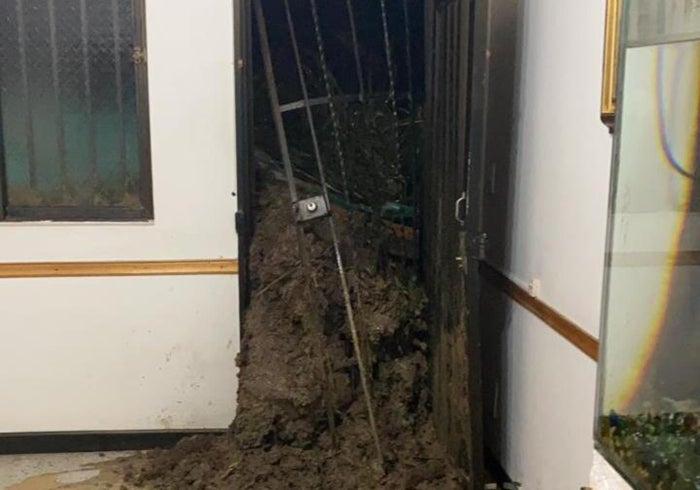 Daños ocasionados por el movimiento en masa.