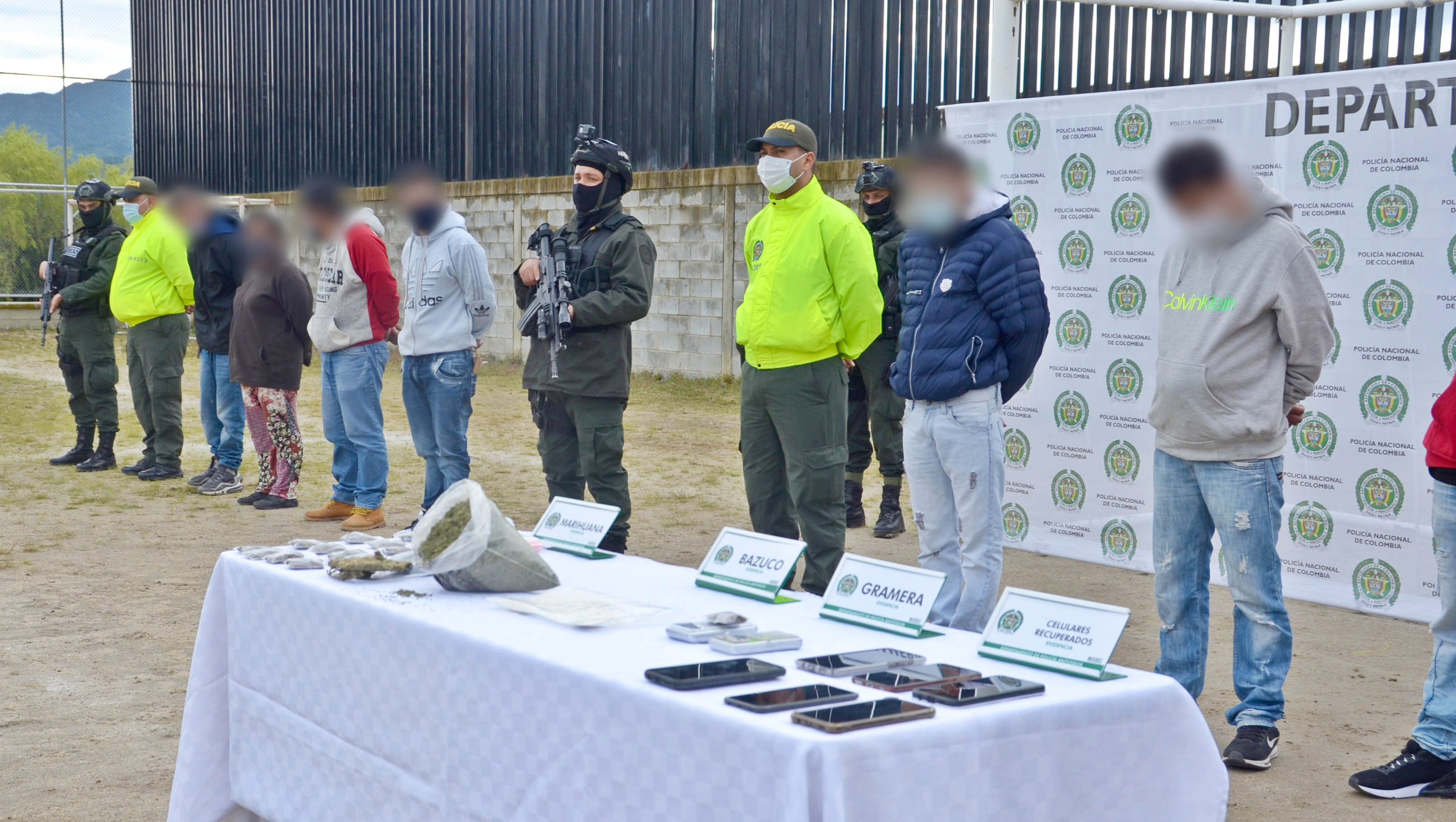 Los capturados serían responsables del tráfico local de estupefacientes y algunos homicidios.