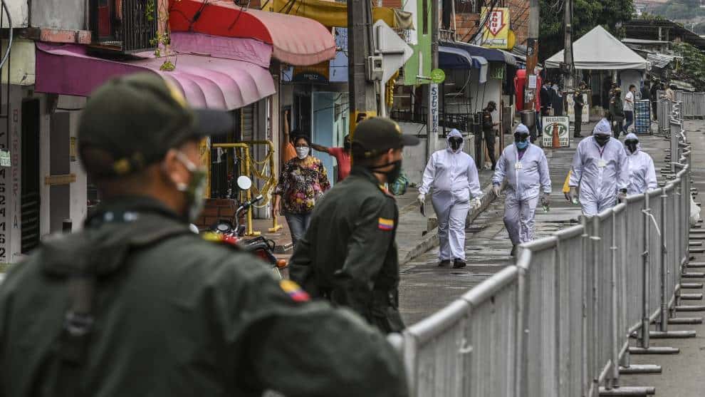 Así mismo se capturaron dos personas por los delitos de porte ilegal de armas de fuego y hurto calificado.