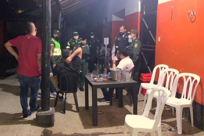 Referencia de fiestas clandestinas en Medellín