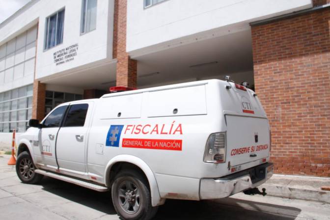 Hallaron muerto a un hombre en un acera de Parado Centro