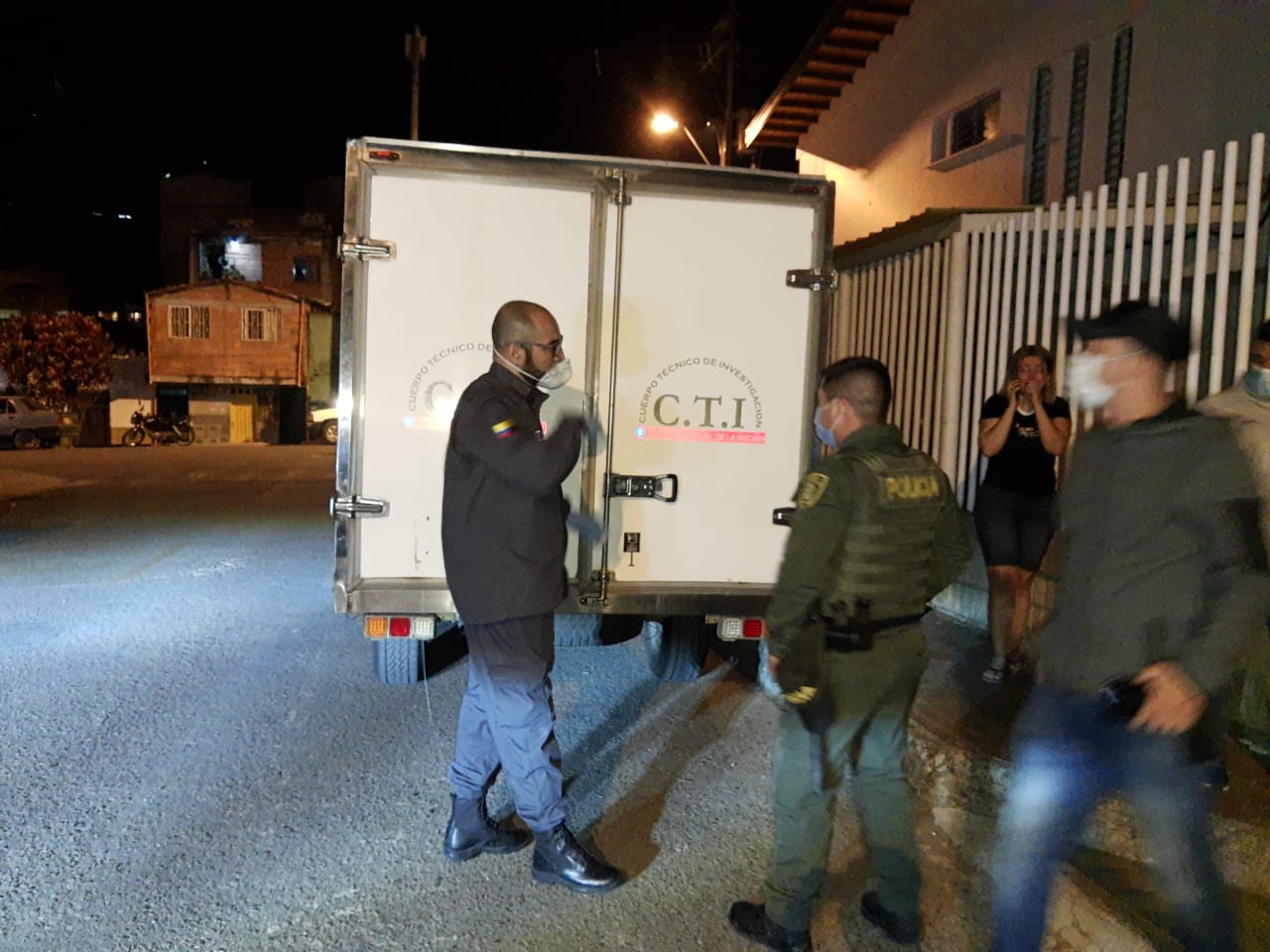 Traslado del cadáver de niña de 3 años a Medicina Legal