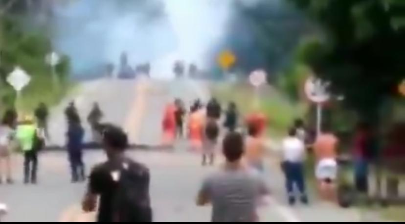 Manifestaciones en Mutatá, Antioquia. (Tomada de un video en redes sociales).