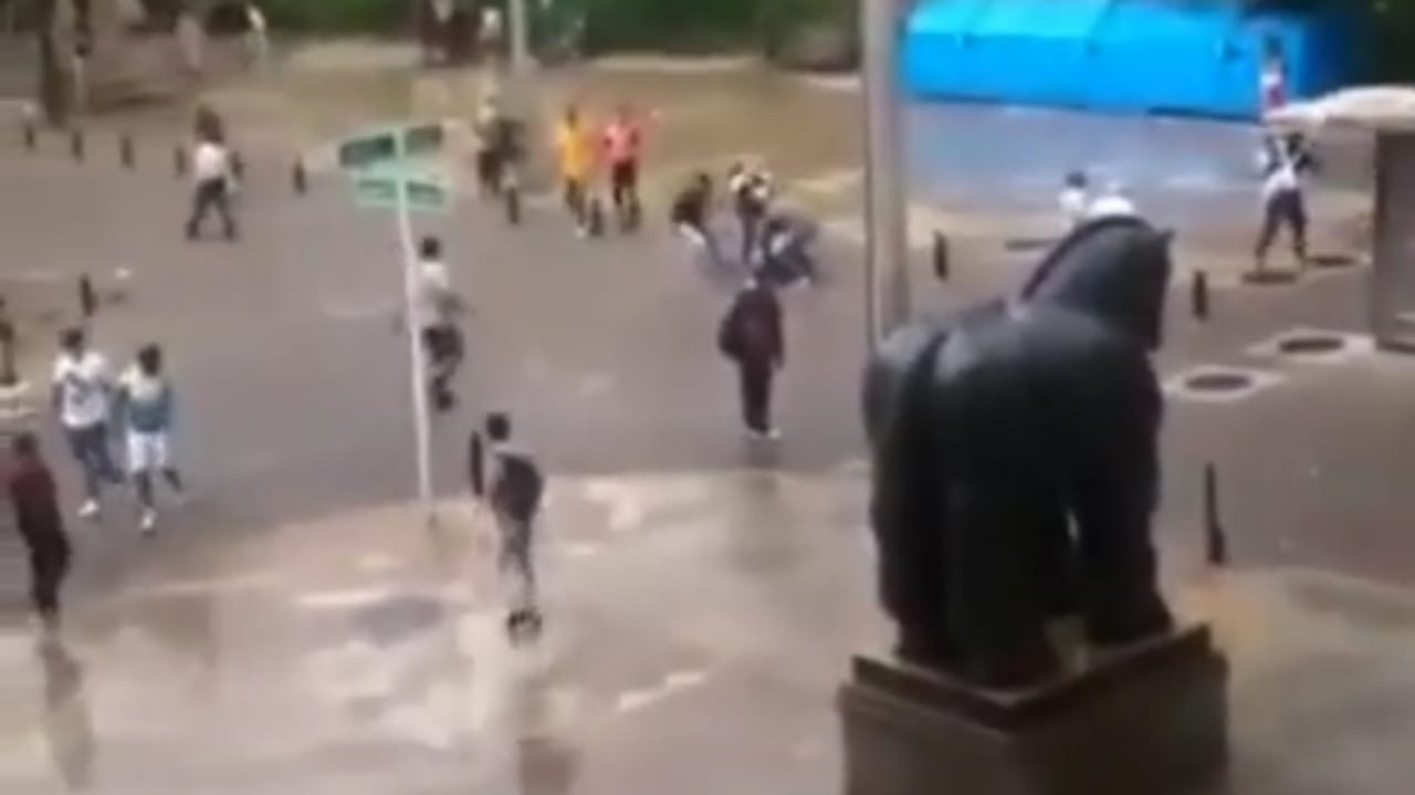 Como ratas que salieron de su madriguera: ladrones atracaron a dos ciudadanos en el centro de Medellín