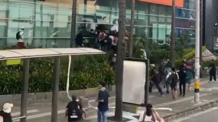 23 personas han sido capturadas durante estas manifestaciones, indicaron las autoridades.