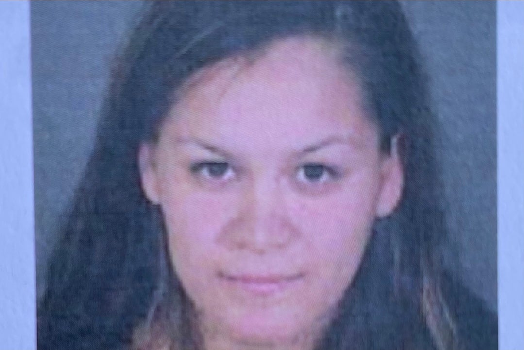 Mujer habría asesinado a sus tres pequeños hijos a puñaladas