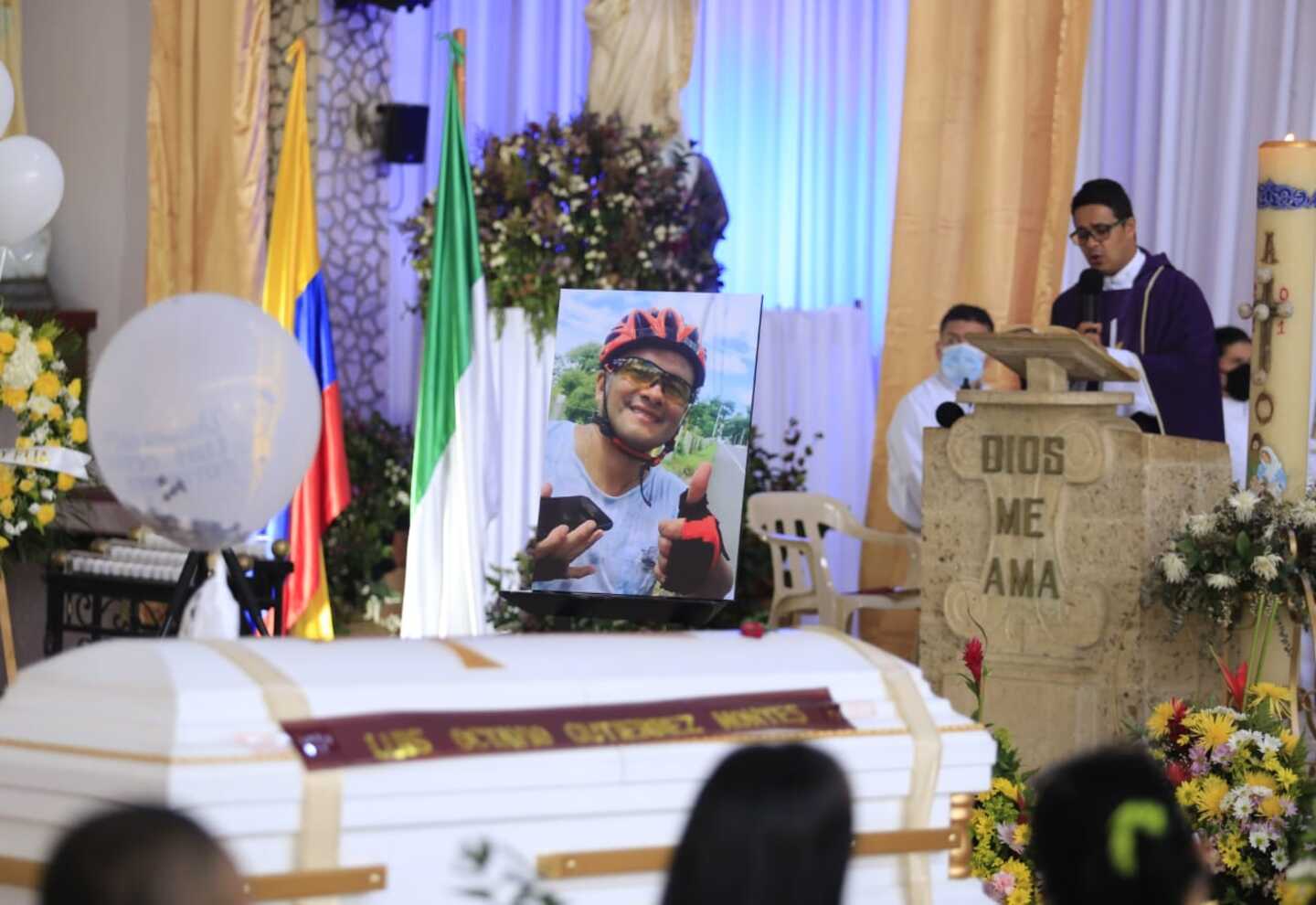 Referencia sepelio de Luis Octavio Gutiérrez, gerente del Hospital de Caucasia.