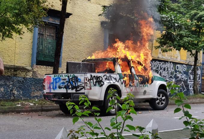 Las autoridades están tras la búsqueda y captura de estas personas que podrían afrontar cargos por el delito de terrorismo.