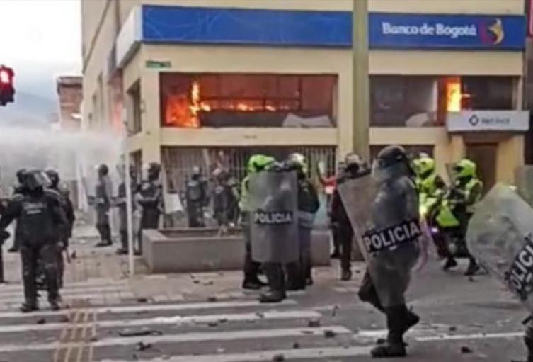 Seis personas fueron capturadas.