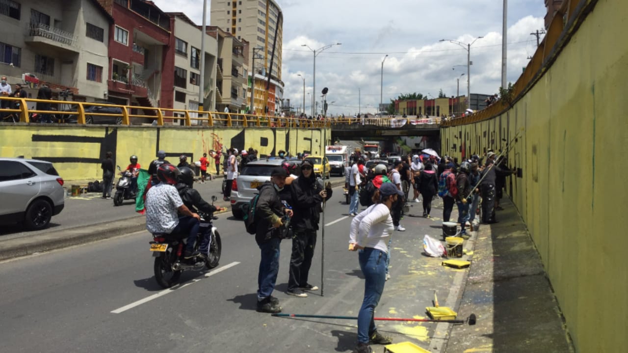 “El pueblo no se rinde carajo