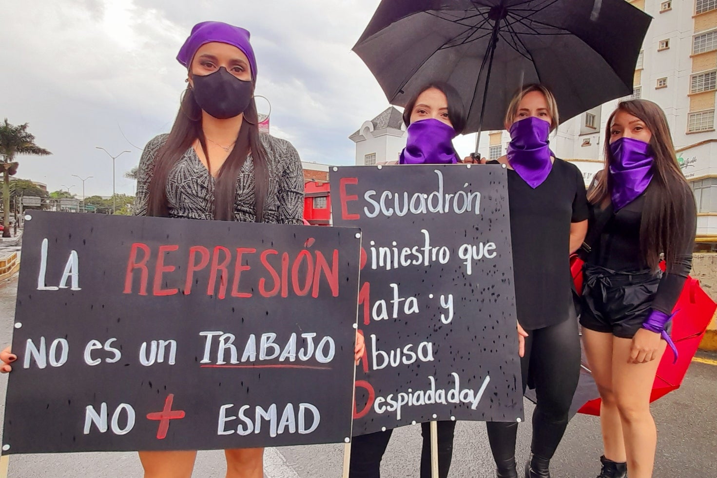 MUJERES MANIFESTACIÓN