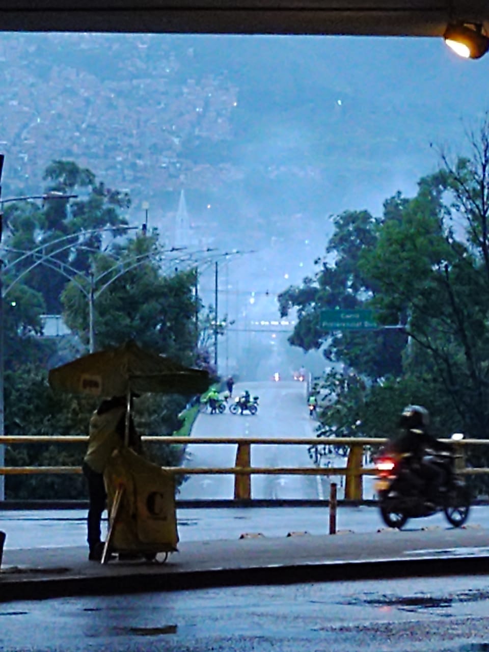 Marchantes bloquean a esta hora algunas vías de Medellín