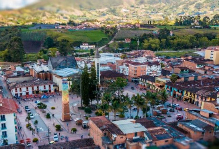 Un joven fue asesinado por motorizados cuando llegaba a su casa en el Carmen del Viboral, Antioquia